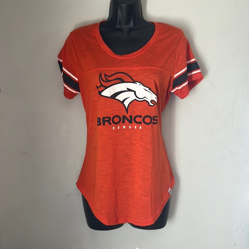 Denver Broncos Women’s V-Neck Tee